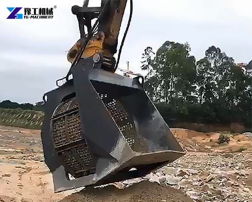 rotary screening bucket mounted on excavator
