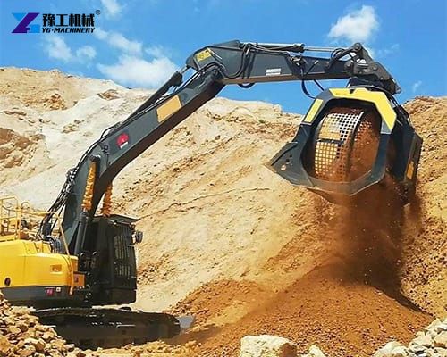 rotary screening bucket working on site