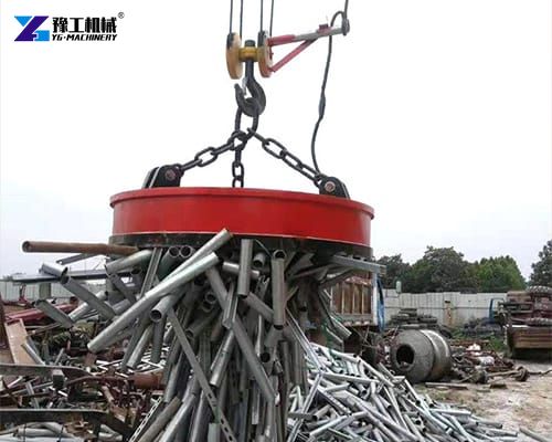 working display of the scrap metal magnet